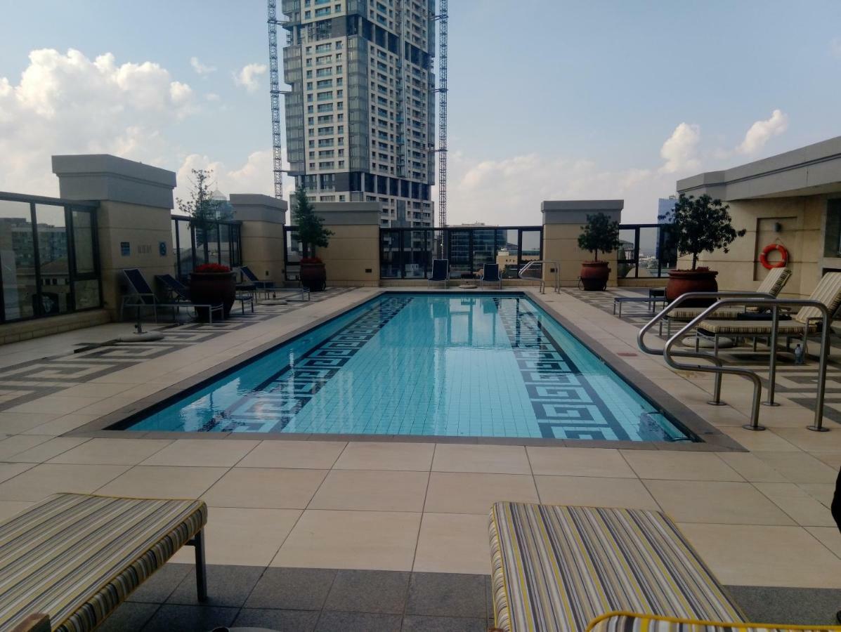 801 Michelangelo Towers Apartment Йоханесбург Екстериор снимка